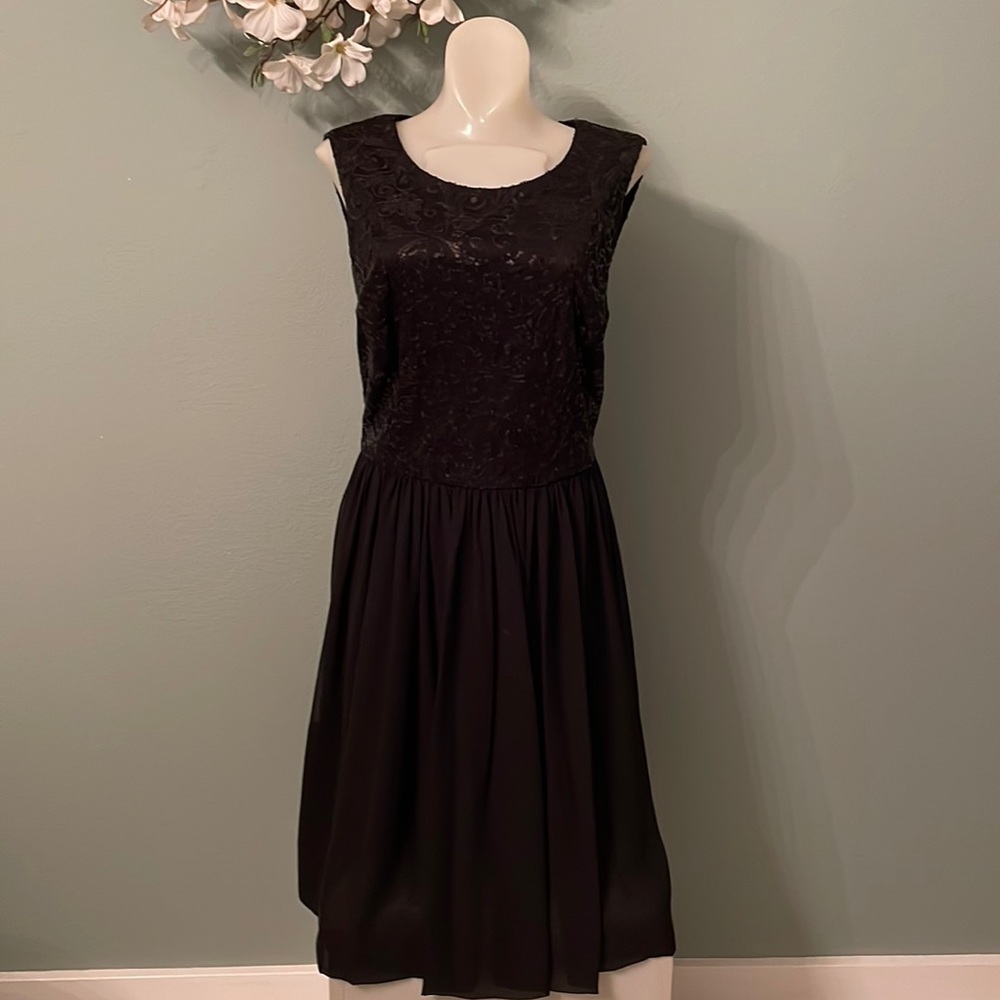 Max and Cleo Black Sequin Bodice Sleeveless Dress Size 12